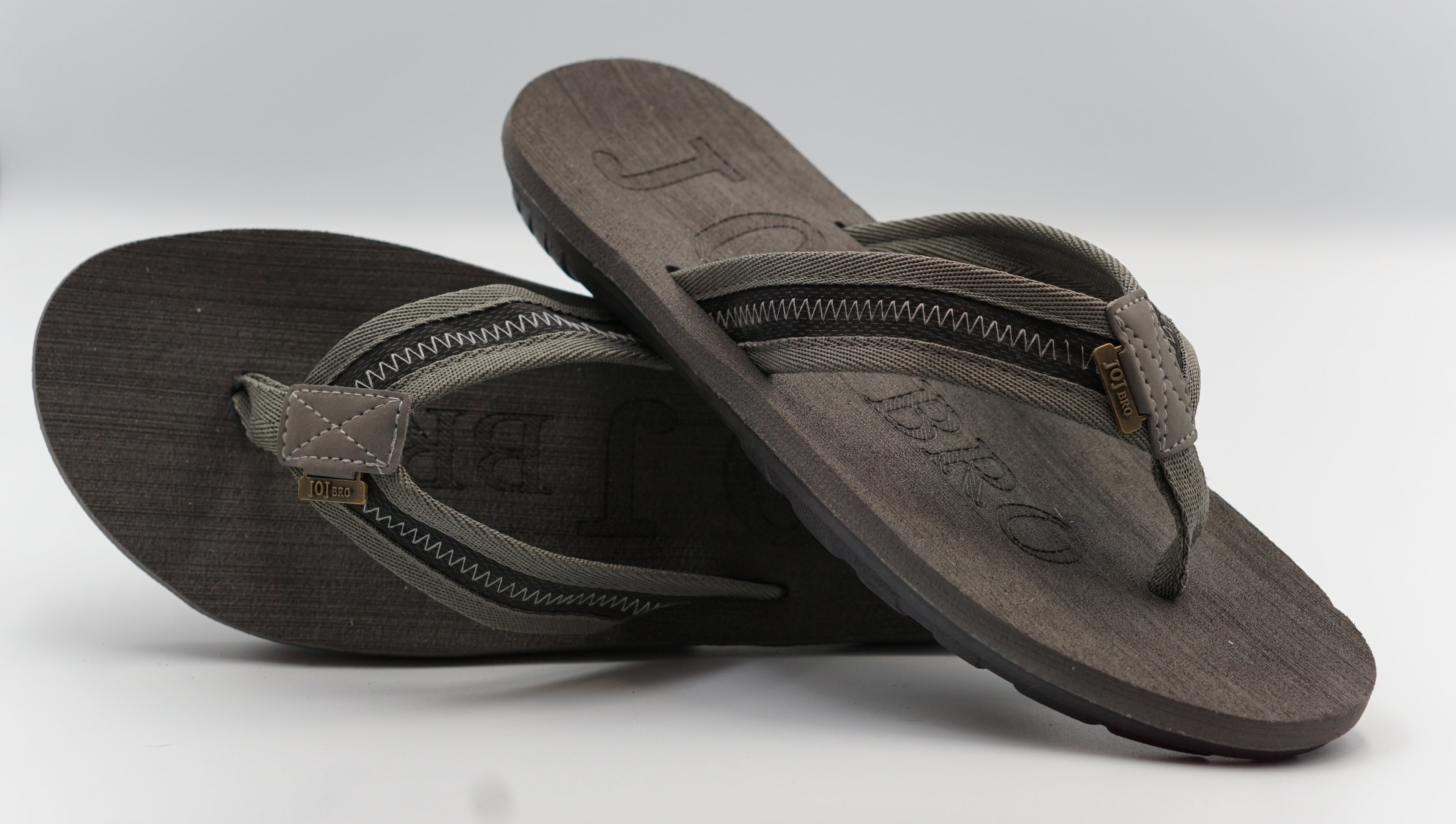 CASE of 30 pairs MIX 3 COLORS 5 SIZES Men’s Flip Flops Soft Cushion waterproof