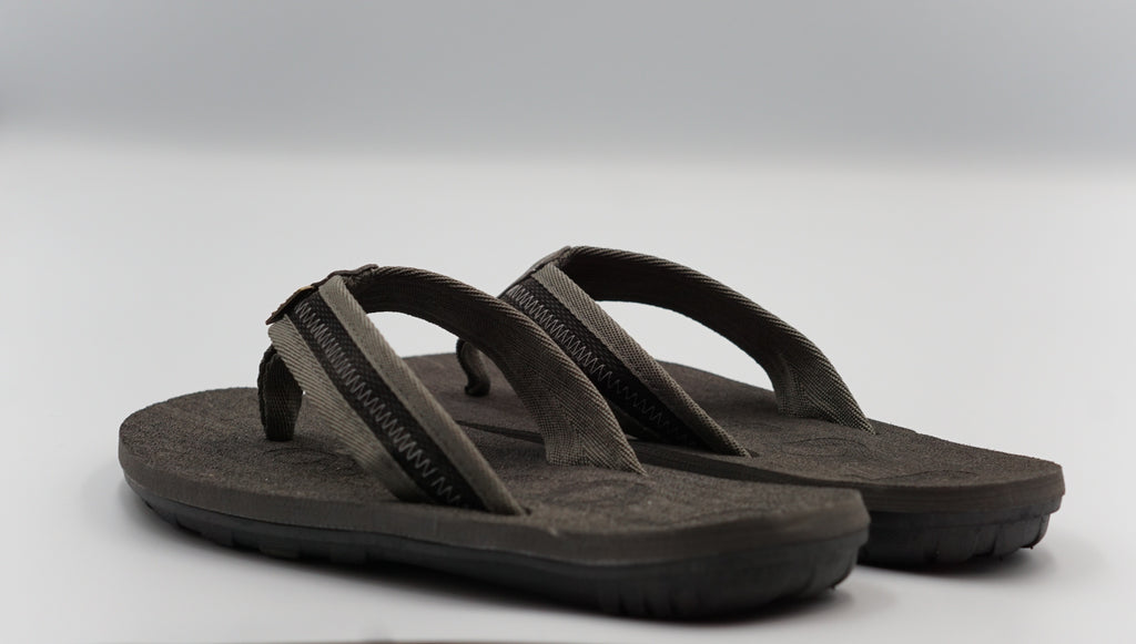 CASE of 30 pairs MIX 3 COLORS 5 SIZES Men’s Flip Flops Soft Cushion waterproof